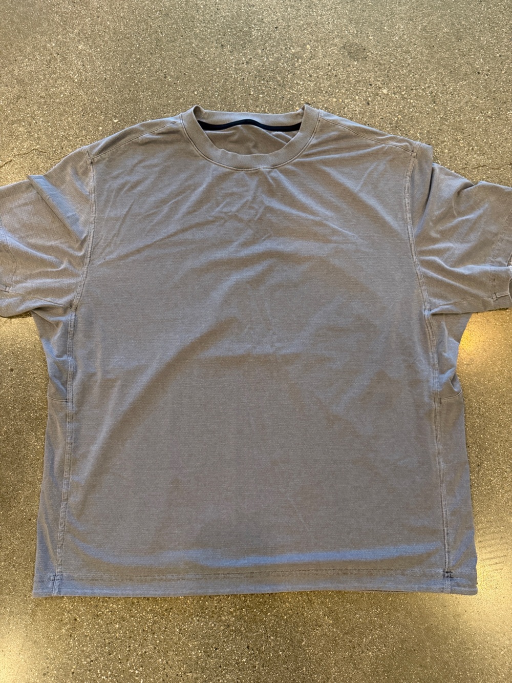 Lululemon EasySet Training shirt